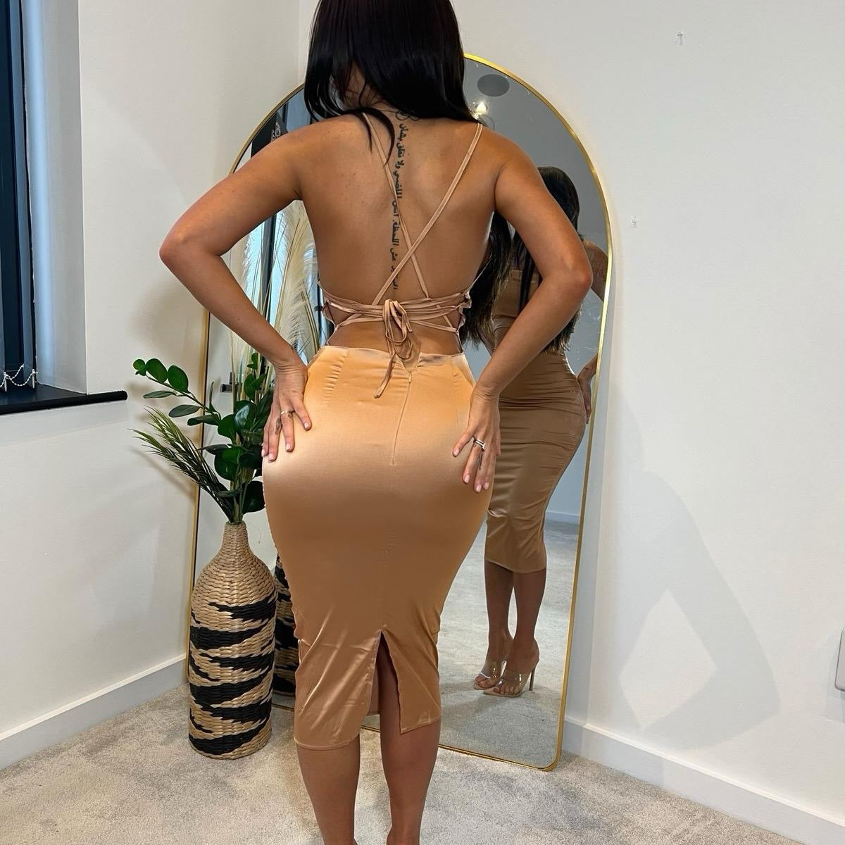 Elegant back strapped dress long